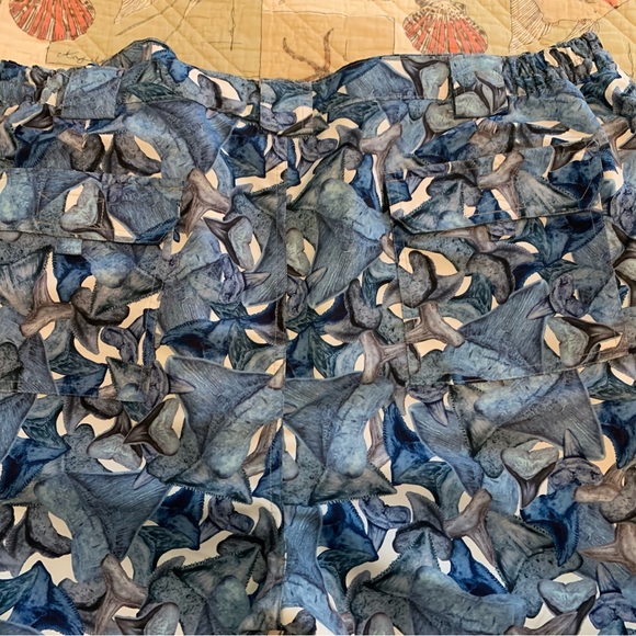 Reel Legends Shark Tooth Swim Trunks Men’s 2X NWOT - Picture 6 of 7